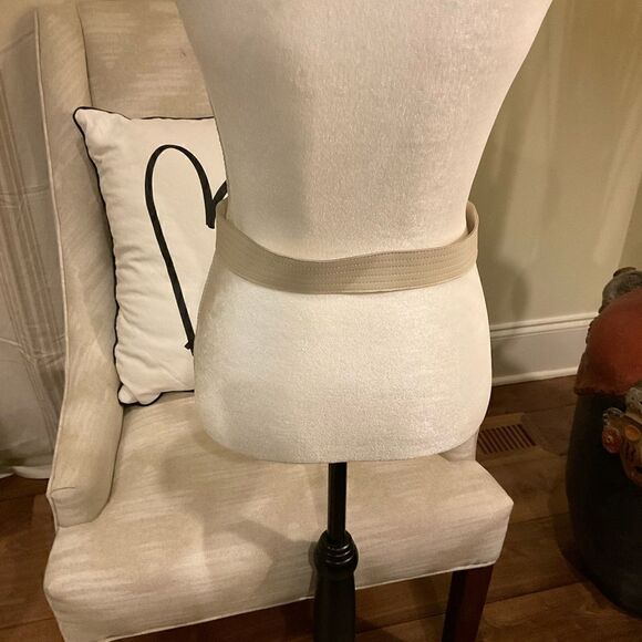 Twelfth Street by Cynthia Vincent belt 🤍 - Picture 5 of 5